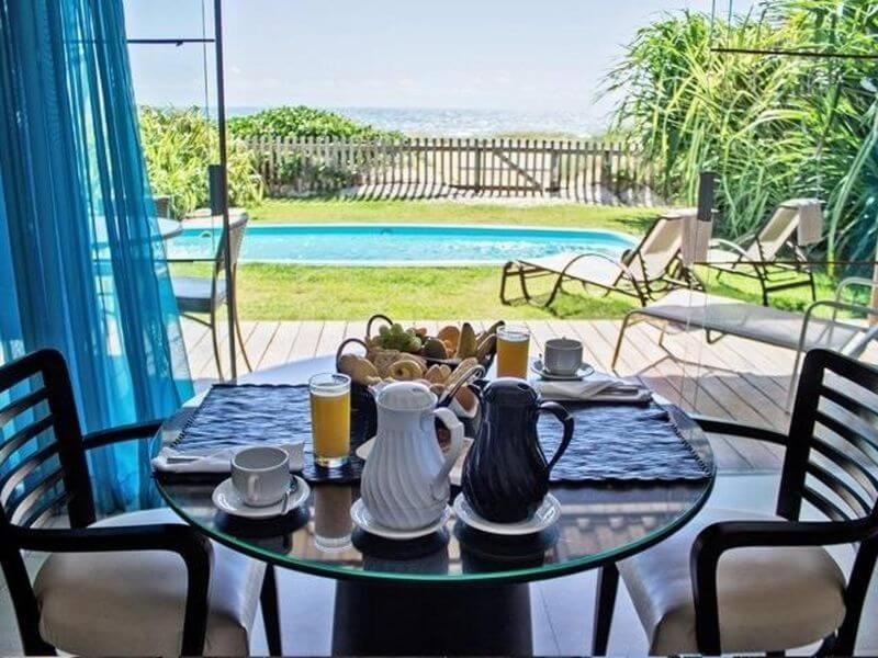 Dom Pedro Laguna Beach Resort & Golf By Wam Experience Aquiraz Εξωτερικό φωτογραφία A breakfast table